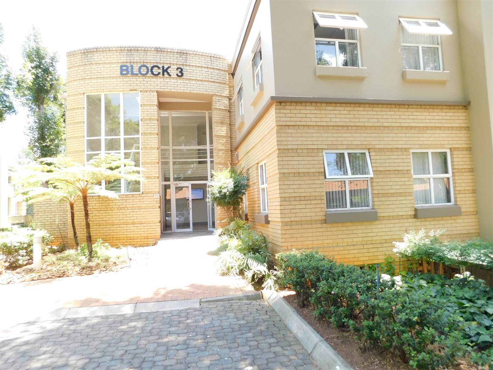 519  m² Office Space in Randburg Central photo number 1