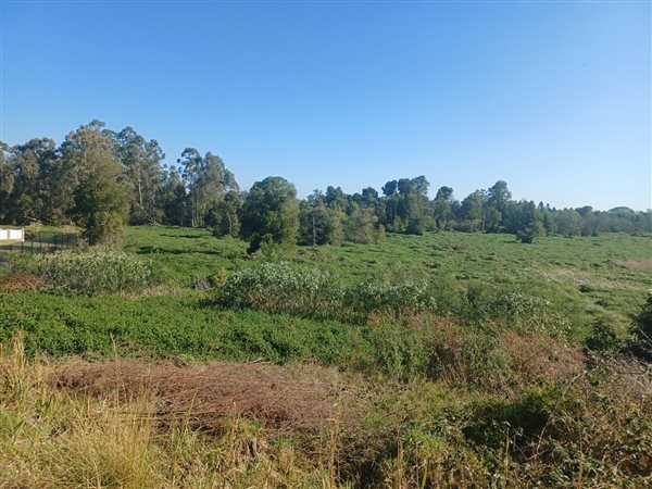 1 778 m² Land