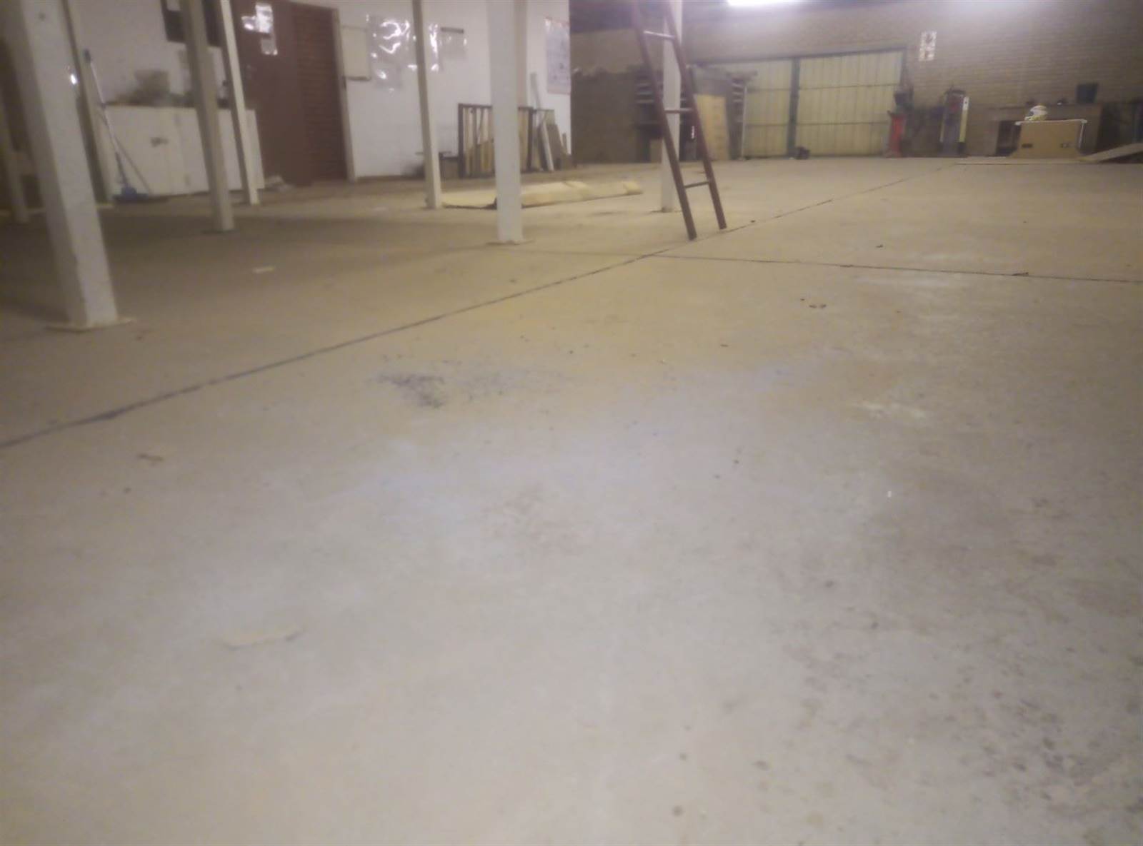 636  m² Industrial space in Tlhabane photo number 5