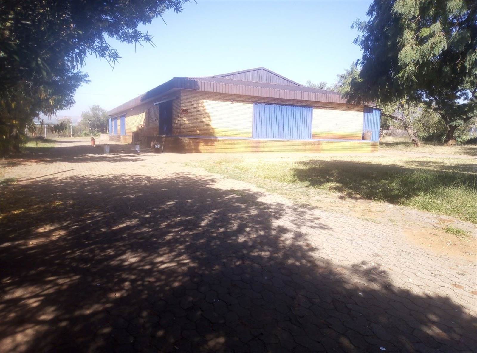 636  m² Industrial space in Tlhabane photo number 1