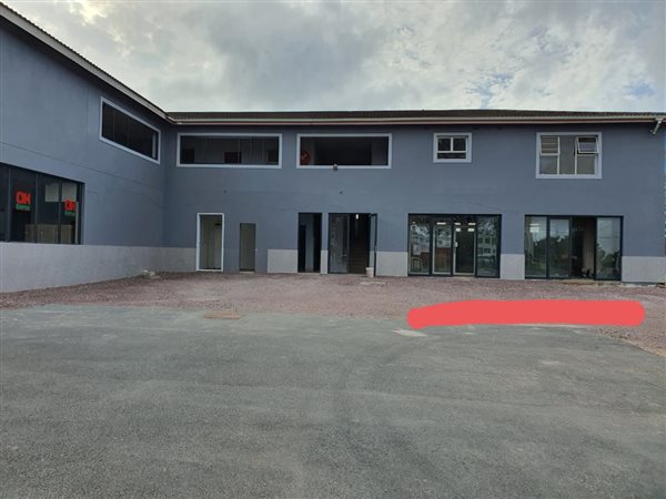 100  m² Commercial space in Overport