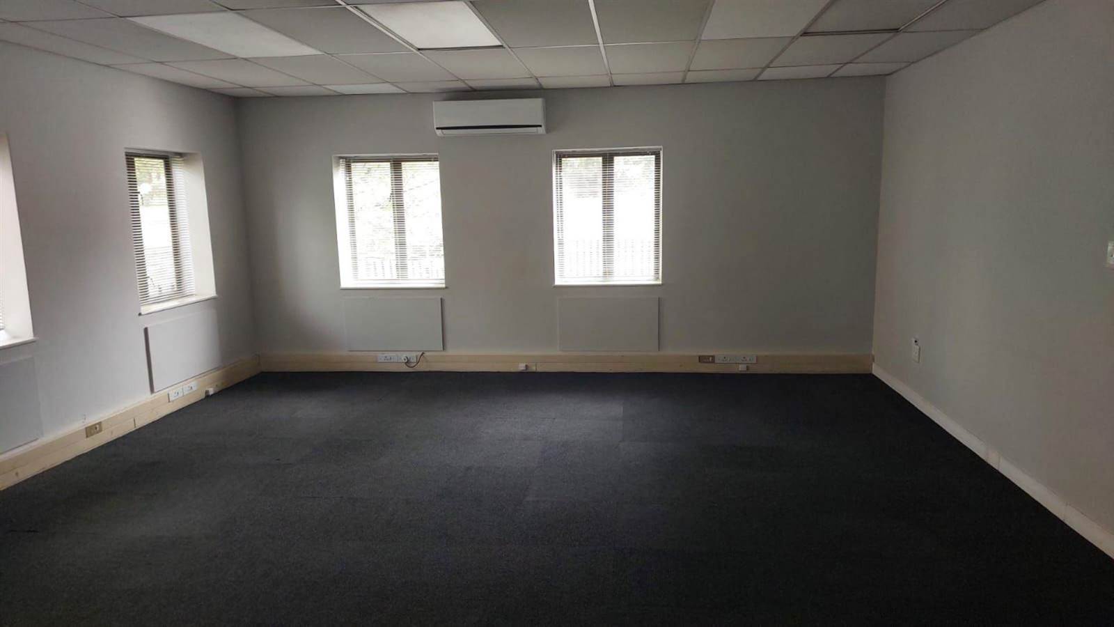 226  m² Commercial space in Olivedale photo number 7