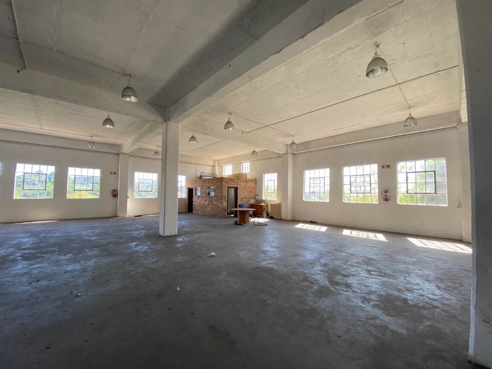 1208  m² Industrial space in Berkshire Downs photo number 18