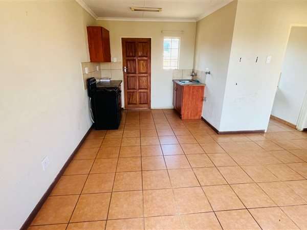2 Bedroom House 2 Bedroom House