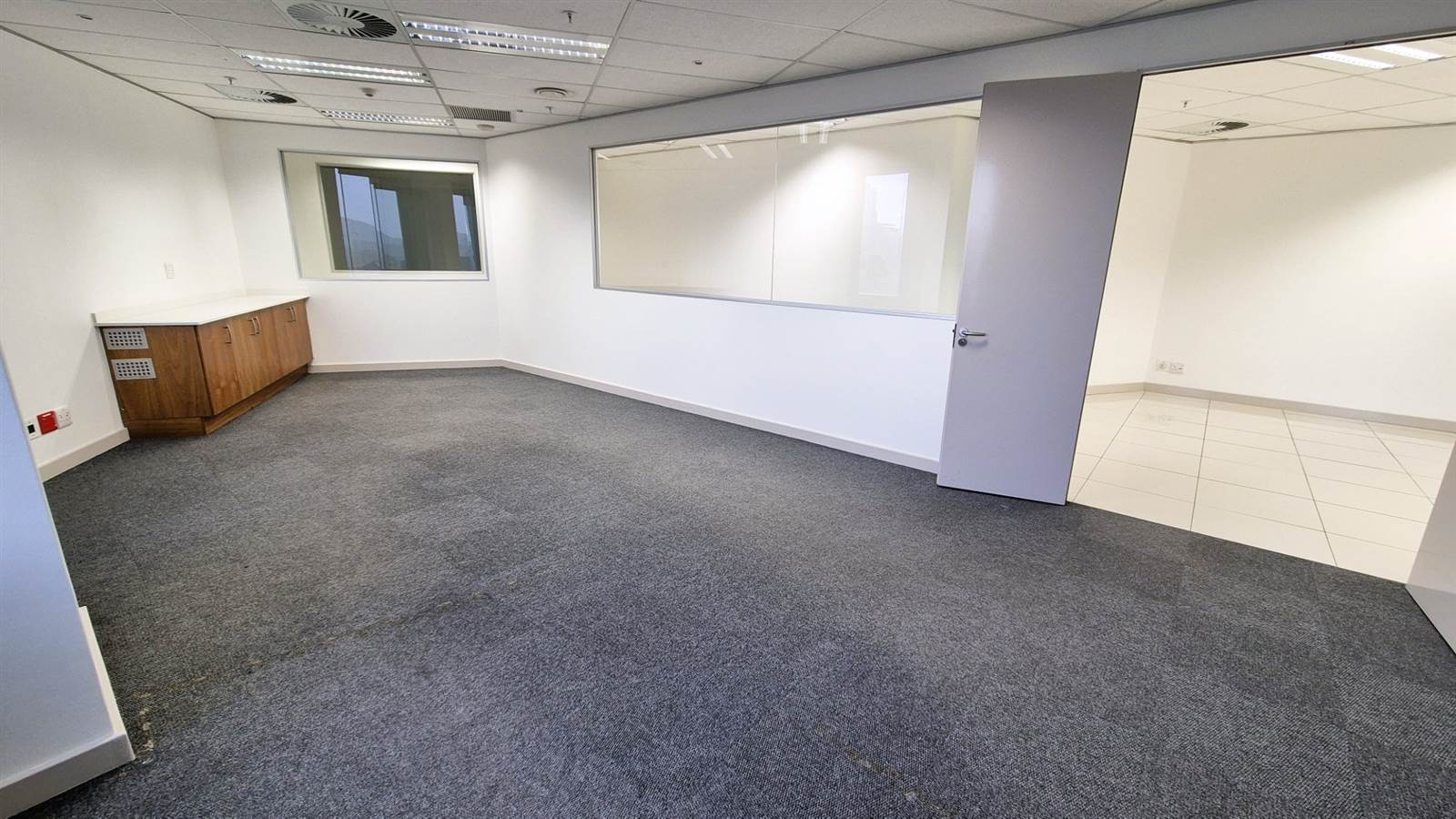 794  m² Office Space in Menlyn photo number 6