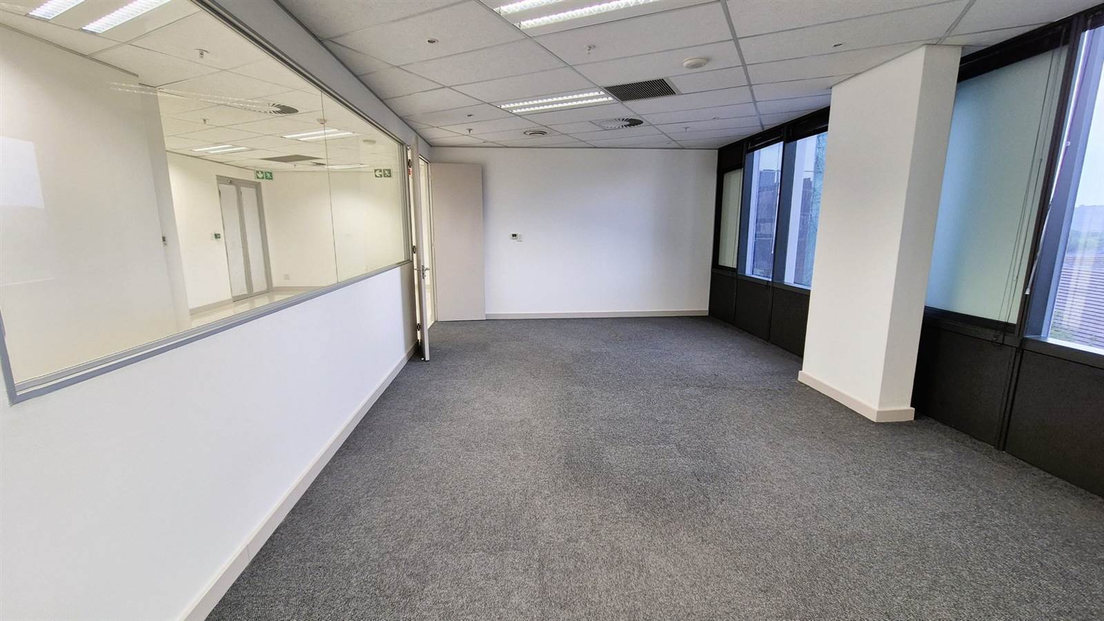 794  m² Office Space in Menlyn photo number 7