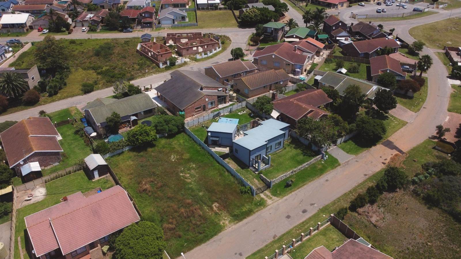 570 m² Land available in Jeffreys Bay photo number 8