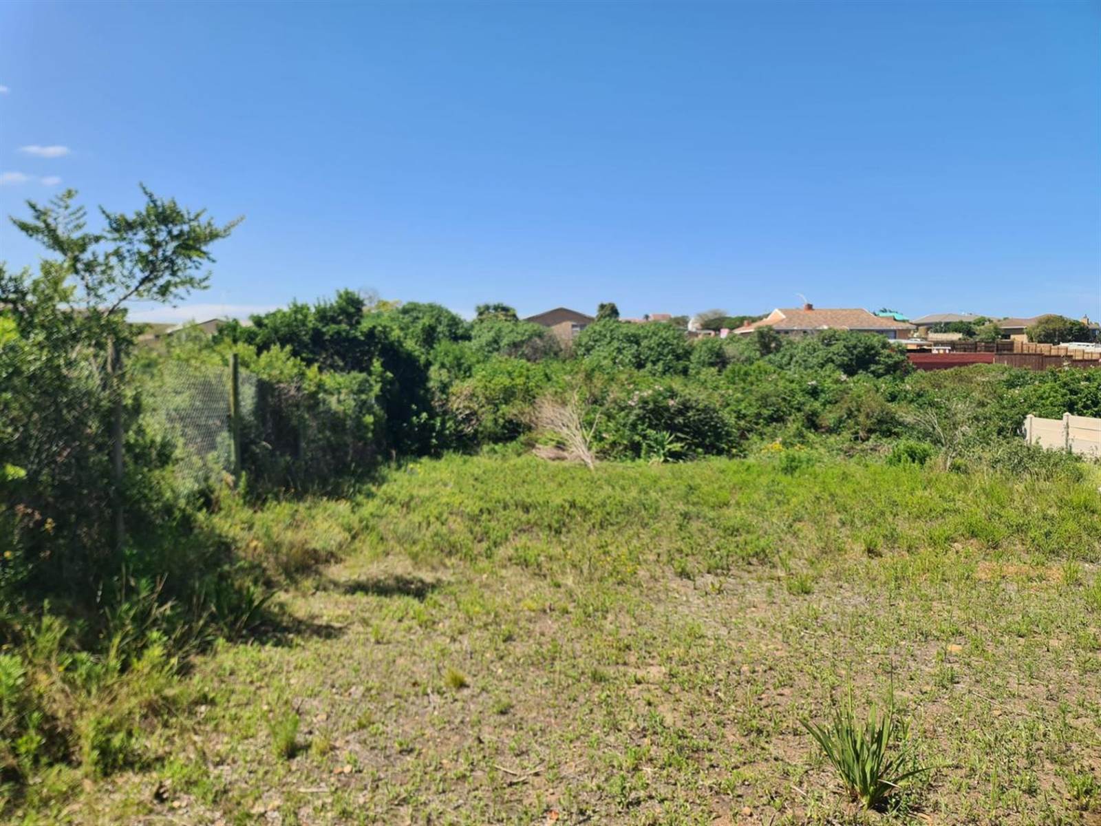 570 m² Land available in Jeffreys Bay photo number 1