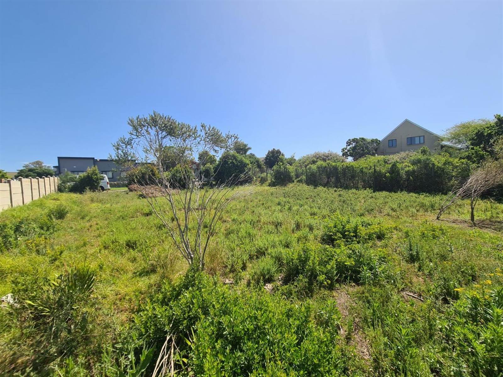 570 m² Land available in Jeffreys Bay photo number 3