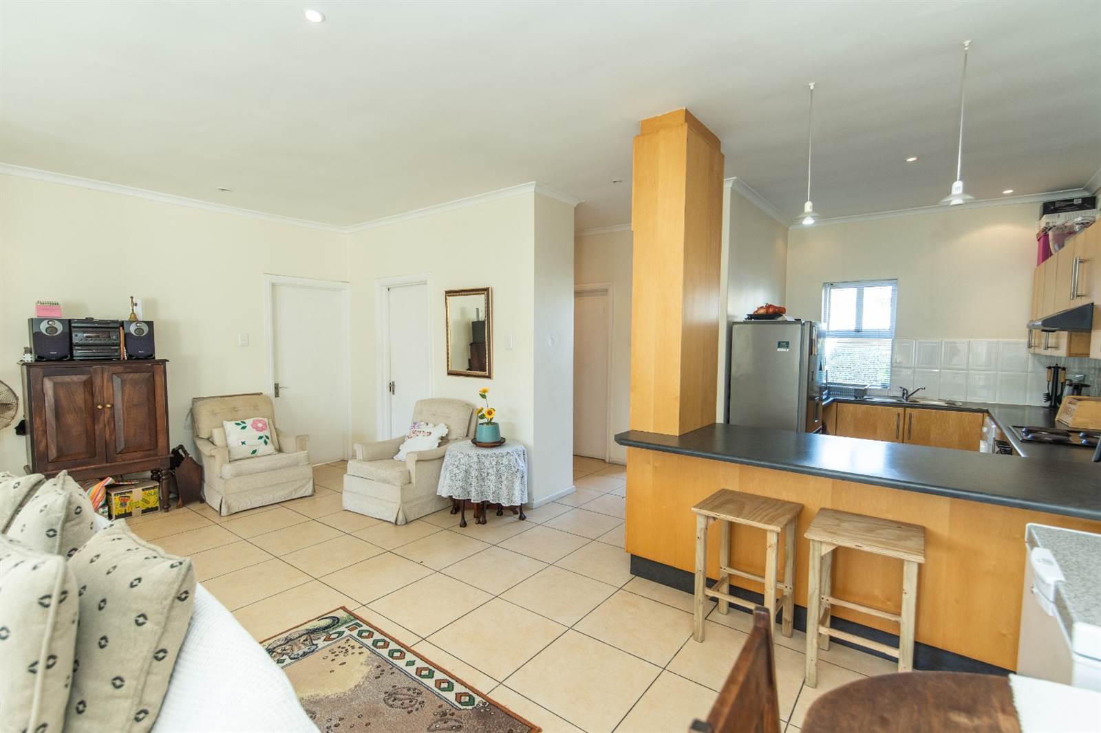2 Bed Townhouse in Summerstrand photo number 9