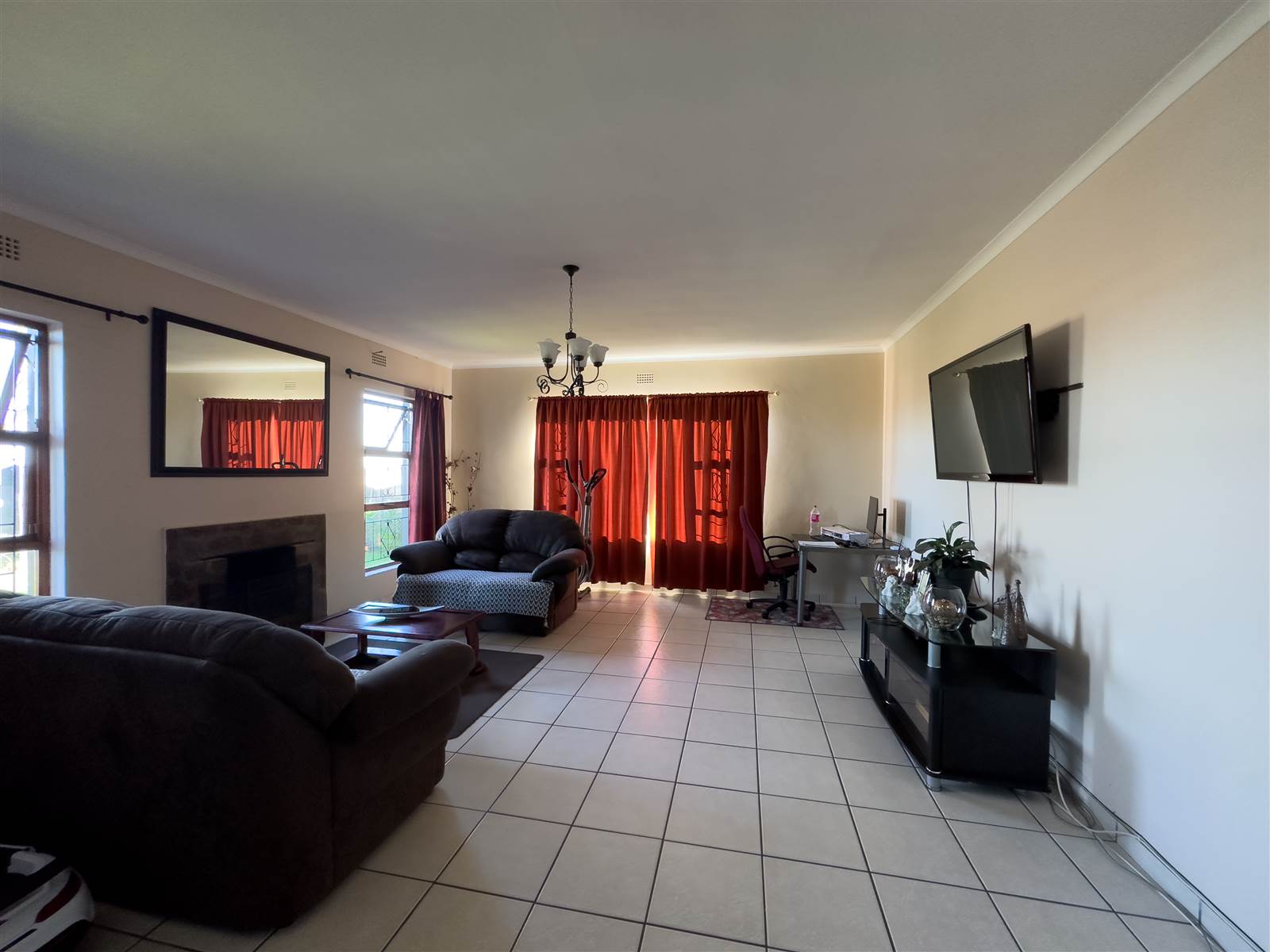 5 Bed House in Pacaltsdorp photo number 3