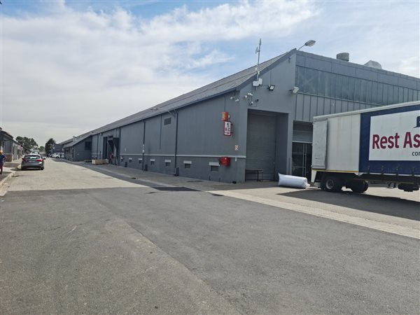 3 083  m² Industrial space