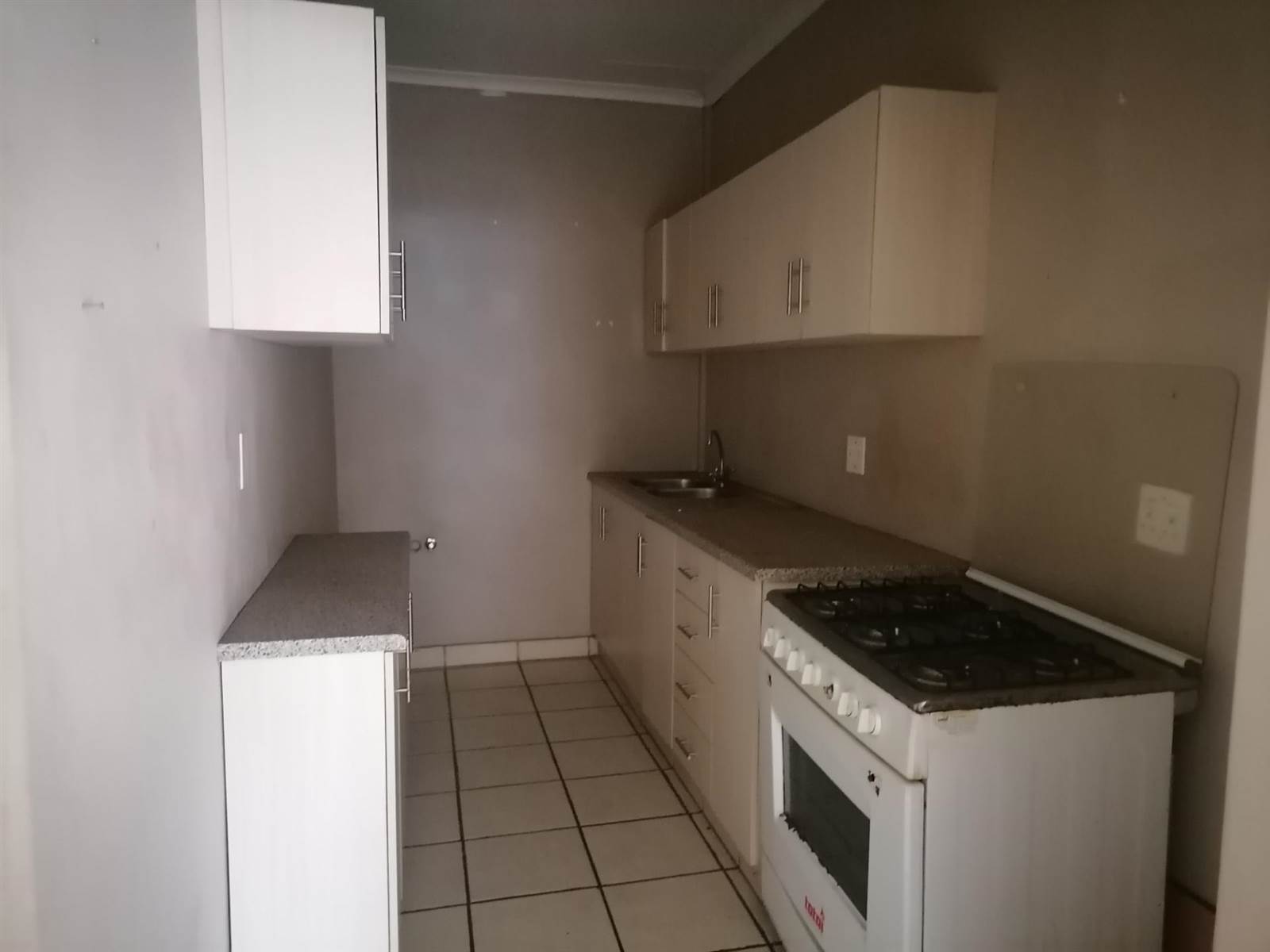 1 Bed Apartment in Ermelo photo number 2