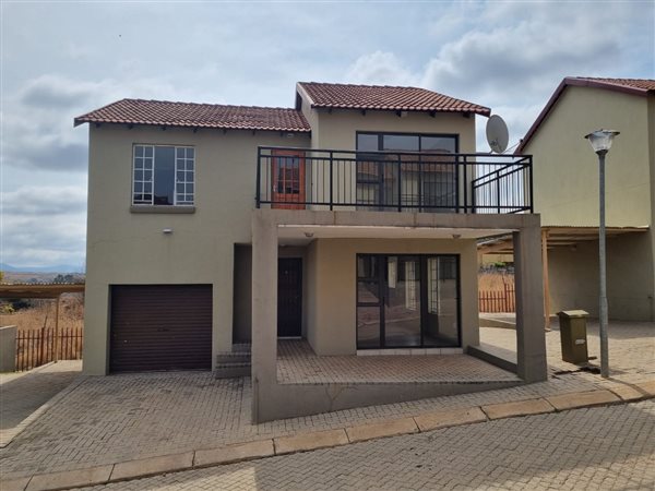 3 Bedroom Townhouse 3 Bedroom Townhouse