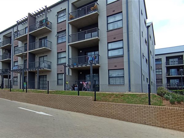 2 Bed Apartment in Clubview