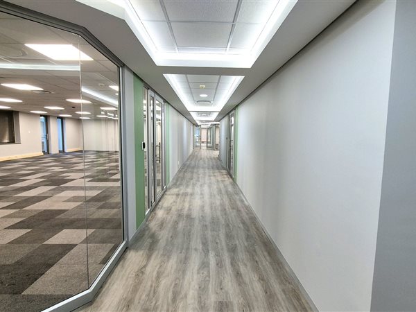 400  m² Office Space