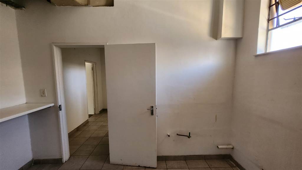 101  m² Commercial space in Pretoria North photo number 24