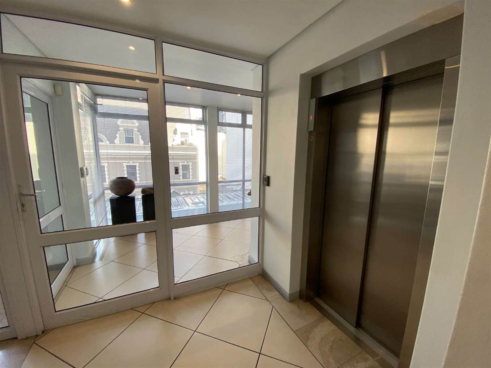 541  m² Office Space in Cape Town City Centre photo number 15