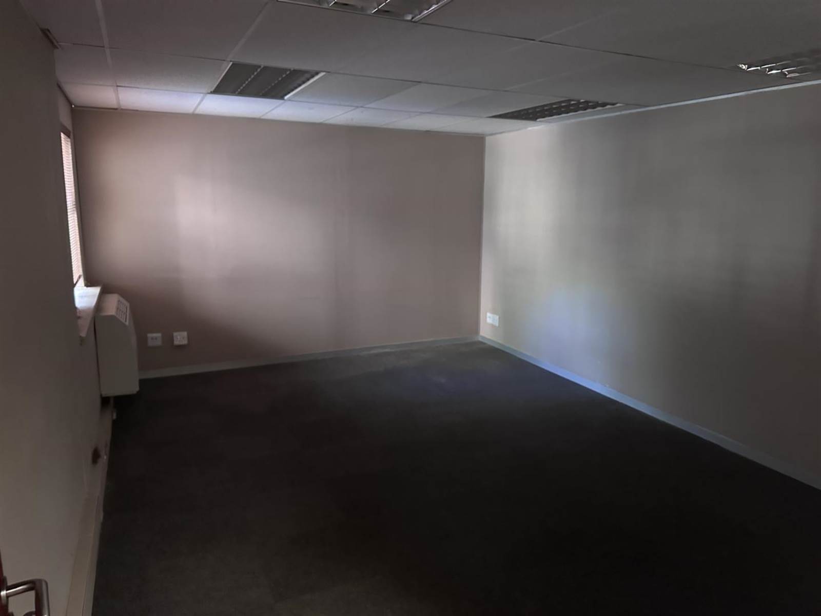 8000  m² Office Space in Faerie Glen photo number 24