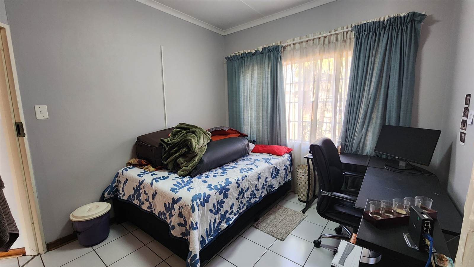 3 Bed Townhouse in Uitsig photo number 23
