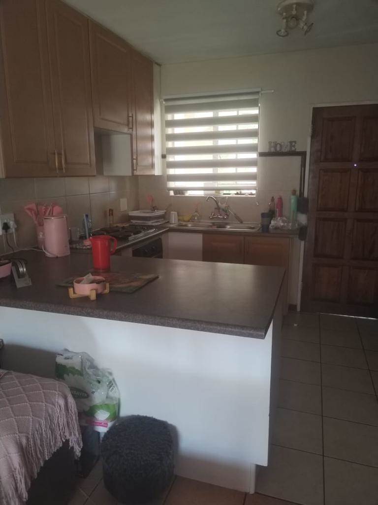 2 Bed Townhouse To Rent In Mooikloof Ridge 