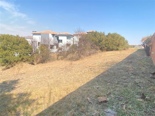 1096 m² Land available in Xanadu Eco Park