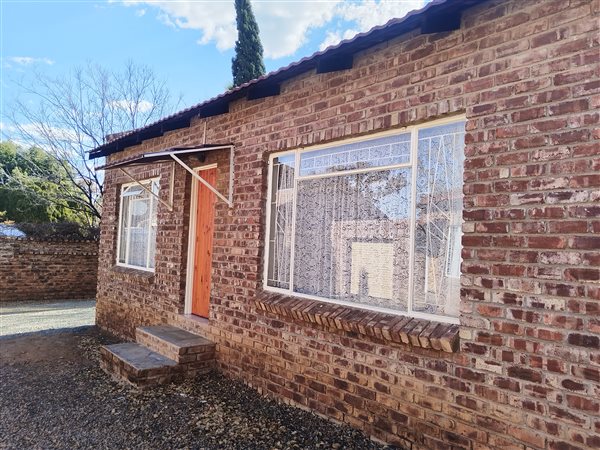 2 Bedroom Townhouse 2 Bedroom Townhouse