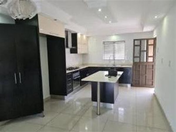 3 Bed Apartment