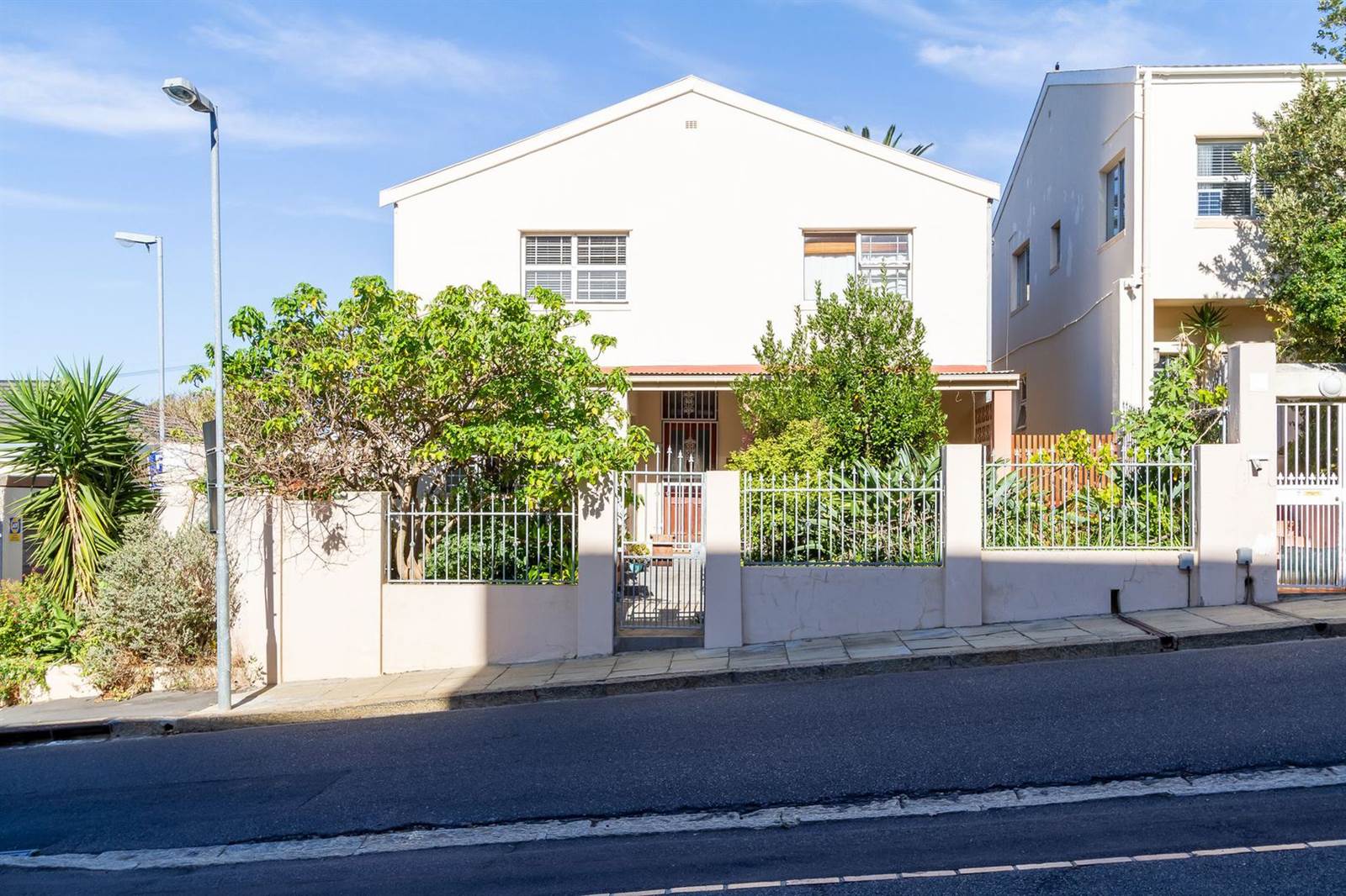 5 Bed House in Green Point photo number 1
