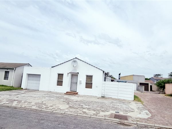 3 Bed House in Blue Downs