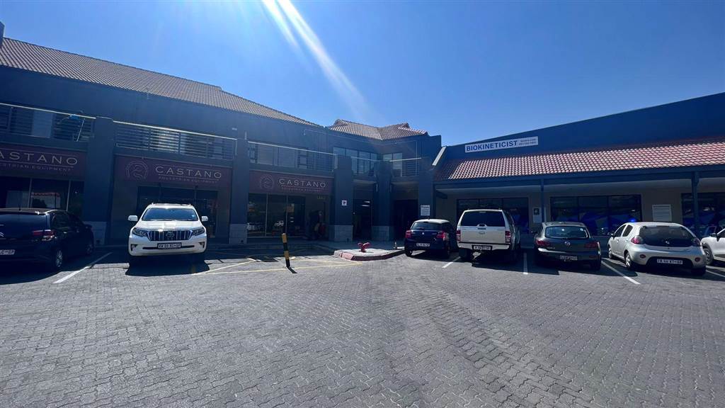 73  m² Commercial space in Ruimsig photo number 1