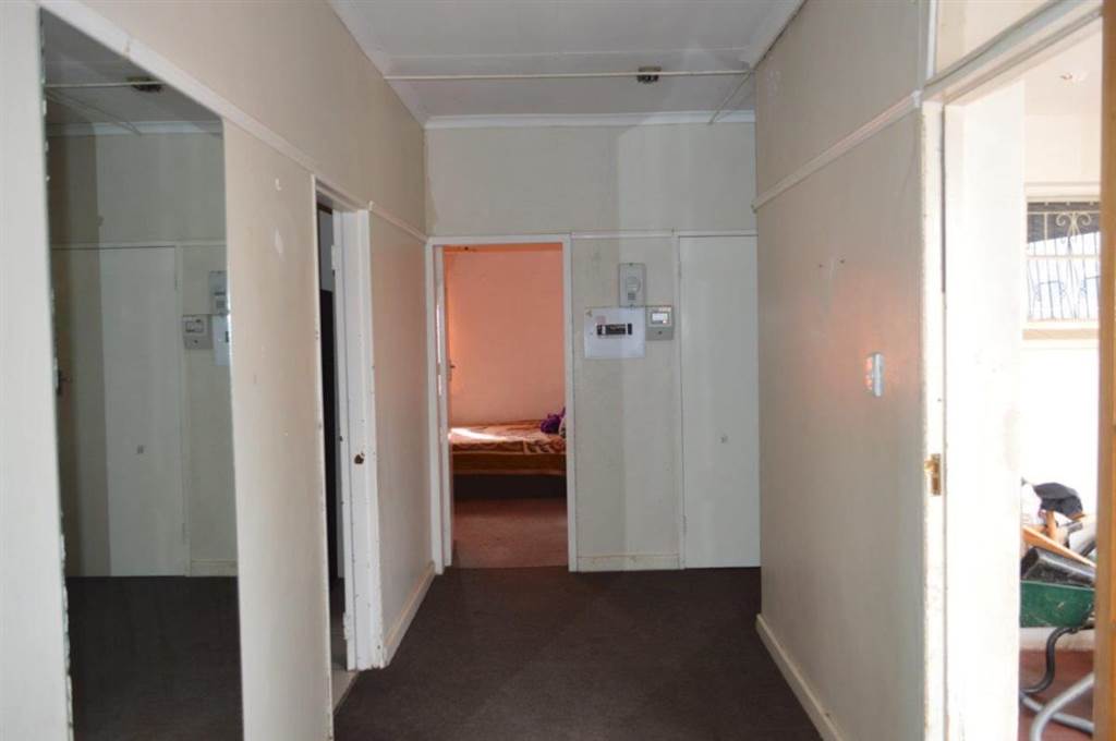 3 Bed House in Upington photo number 13