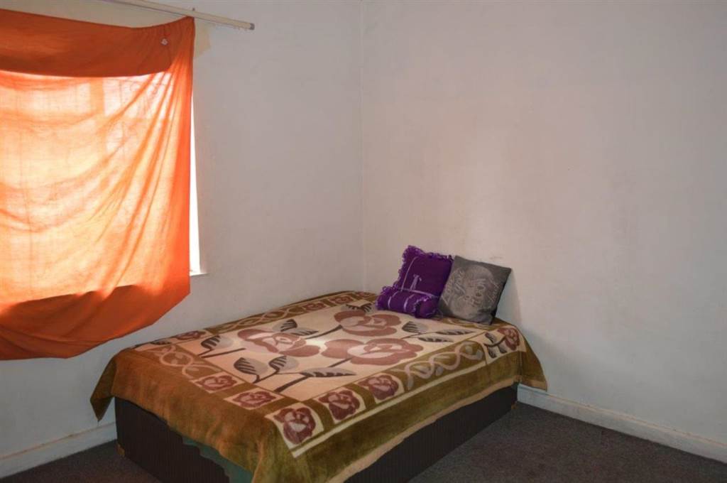 3 Bed House in Upington photo number 14