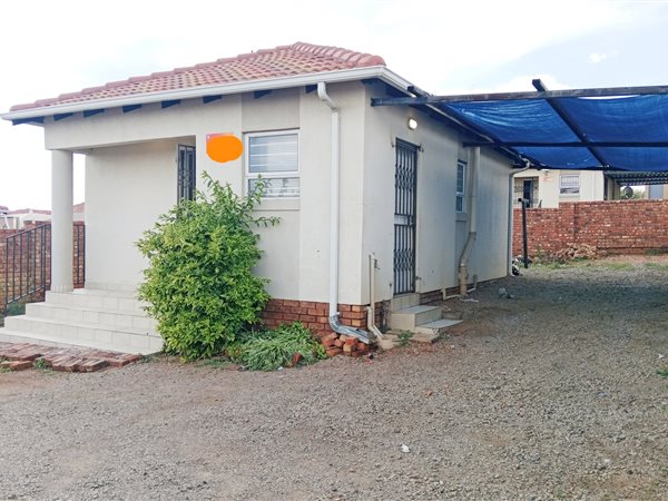 2 Bedroom House 2 Bedroom House