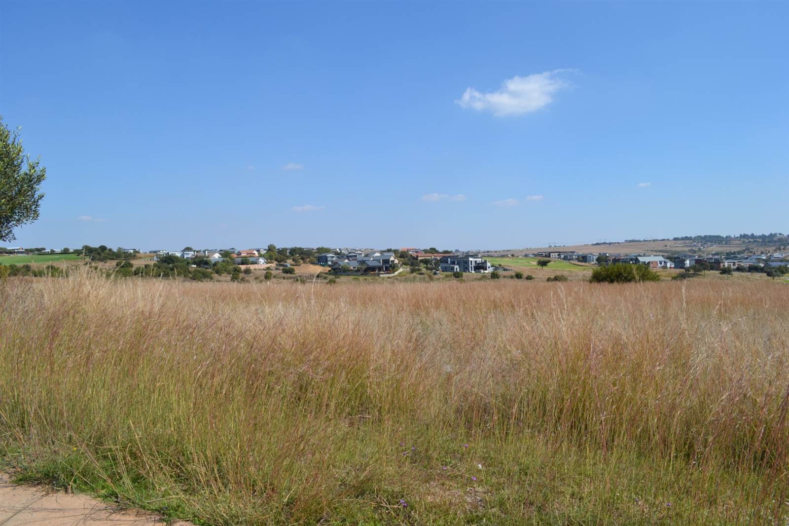 1207 m² Land available in Copperleaf photo number 1
