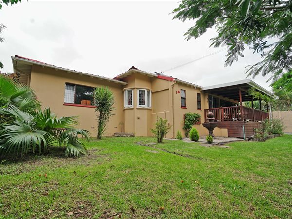 4 Bedroom House 4 Bedroom House