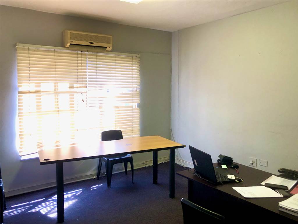 100  m² Commercial space in Nelspruit Central photo number 8