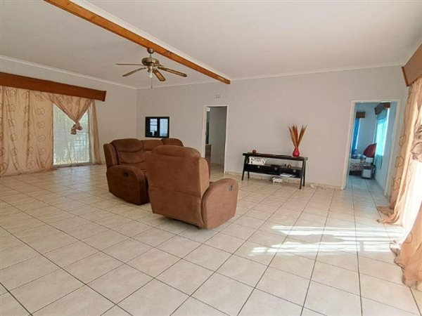 2 Bedroom Garden Cottage 2 Bedroom Garden Cottage