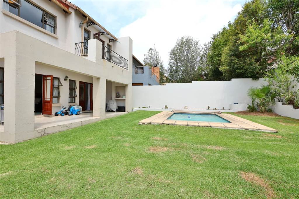 3 Bed House in Kyalami photo number 28