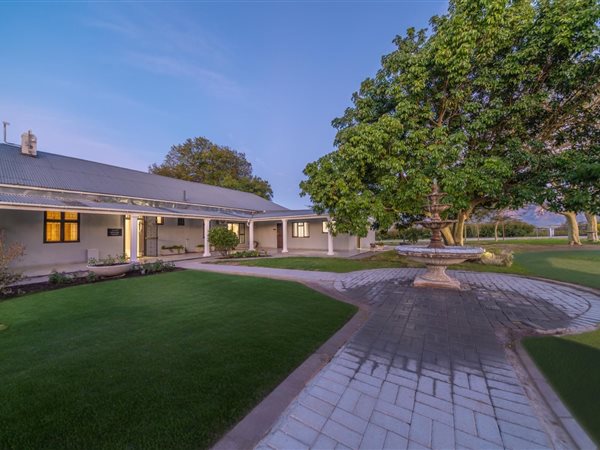 6 Bedroom House