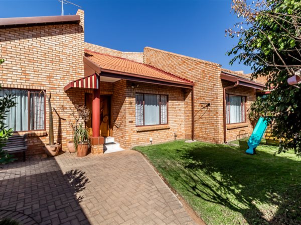 3 Bedroom House 3 Bedroom House