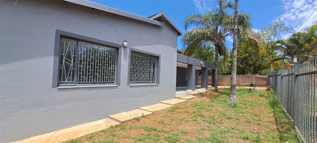 4 Bed House in Louis Trichardt photo number 25