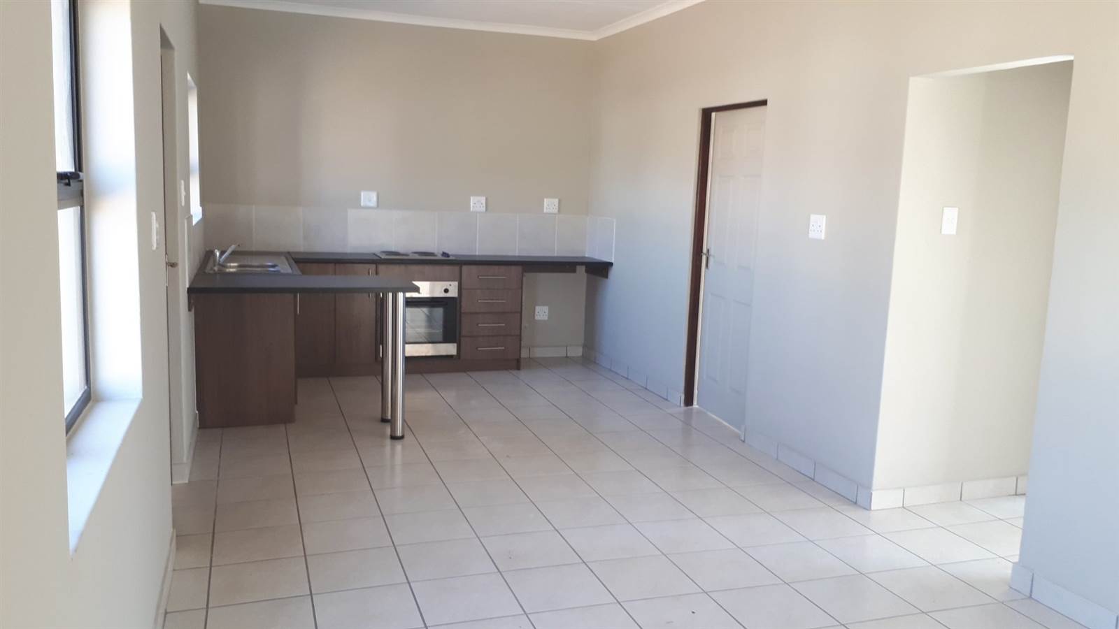 3 Bed Townhouse in Mooivallei Park photo number 16