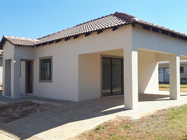 3 Bed Townhouse in Mooivallei Park