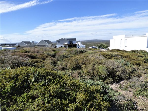700 m² Land available in Yzerfontein