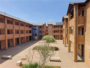 2 Bed Apartment in General Alberts Park