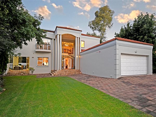 4 Bedroom House 4 Bedroom House