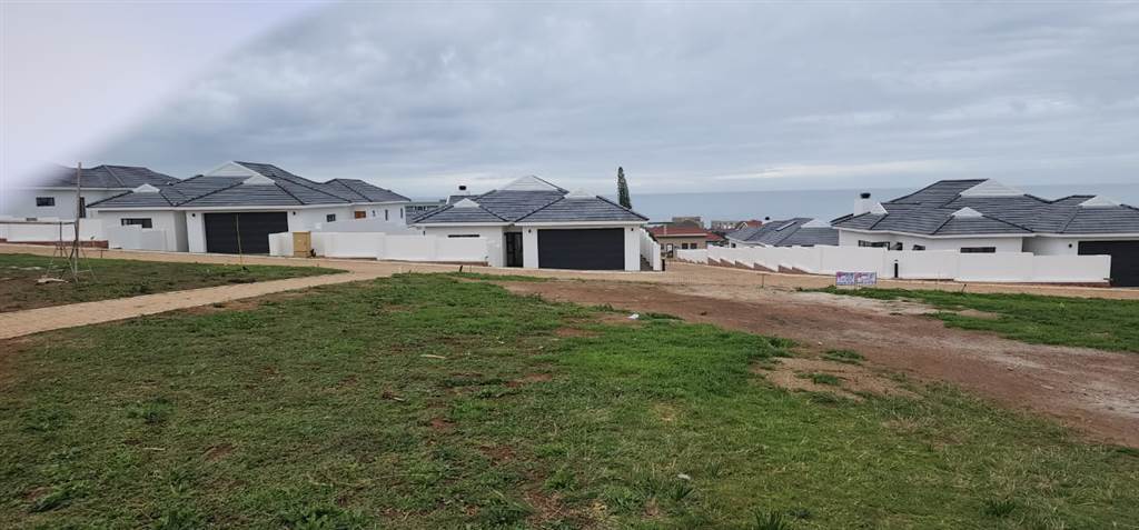 609 m² Land available in Jeffreys Bay photo number 3