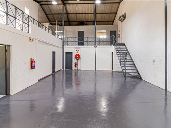 289  m² Industrial space