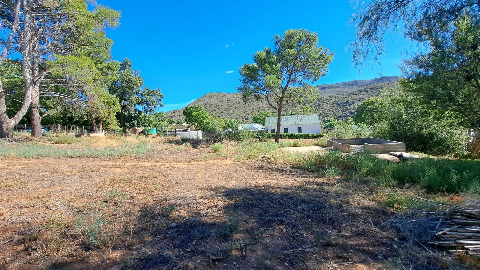 1487 m² Land available in De Rust photo number 4